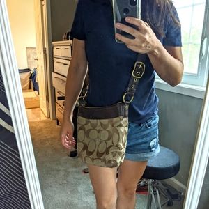 Authentic Coach Signature Crossbody Bag